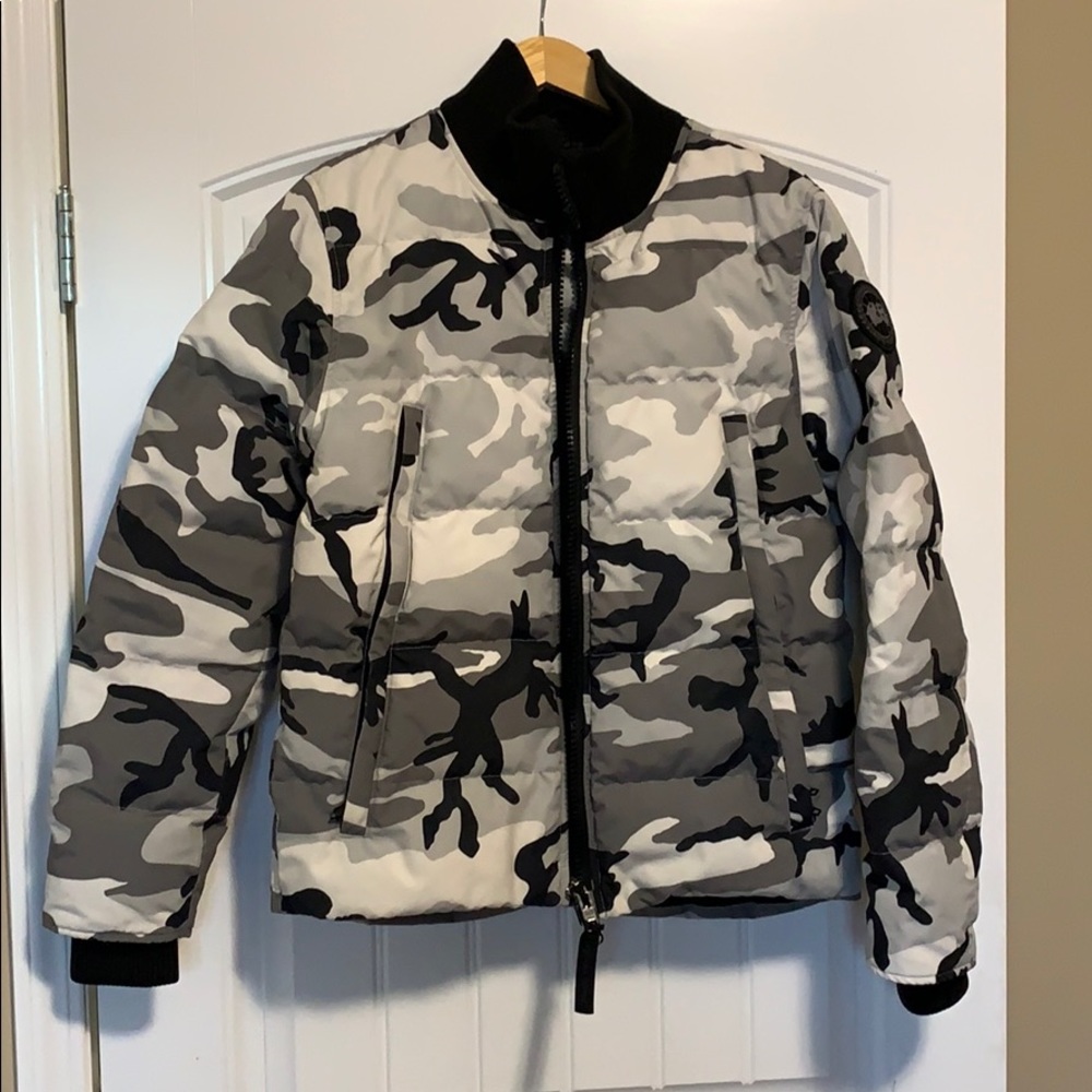 Canada Goose Woolford Camo Black label edition